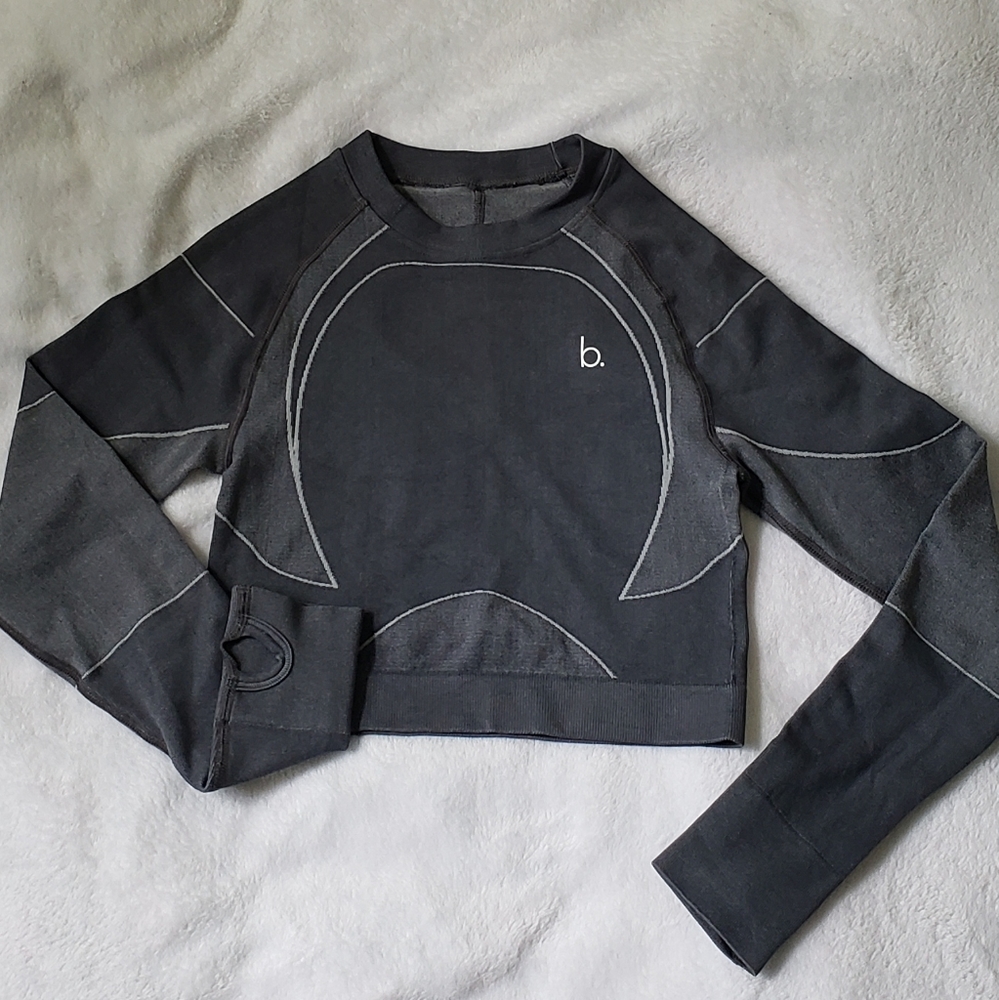 Seamless long sleeve crop